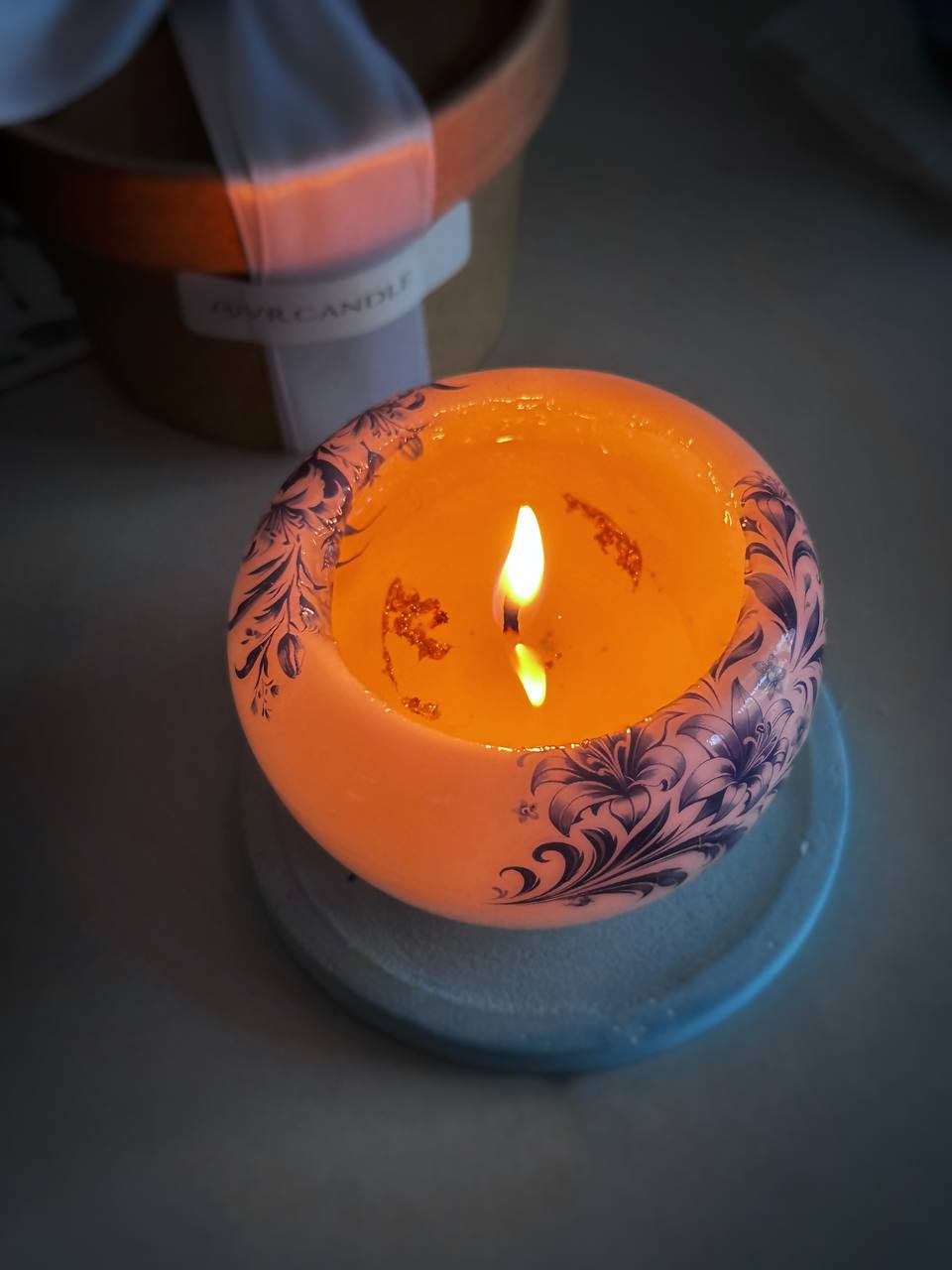 Vintage style candle in a gift box with a ribbon
