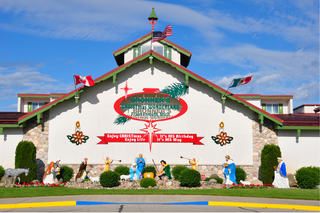 Bronner's CHRISTmas Wonderland