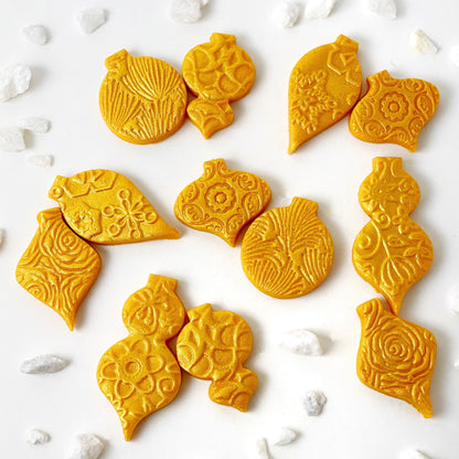 luxe gold christmas ornaments